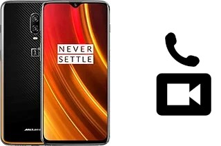 Faça chamadas de vídeo com um OnePlus 6T McLaren